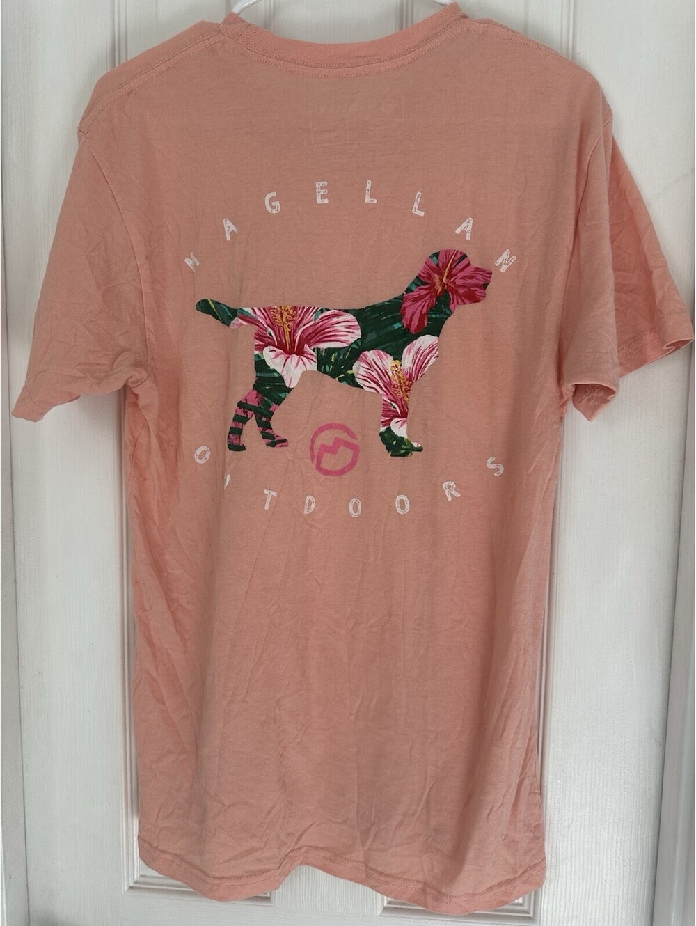 Magellan Outdoors Shirt Unisex Peach Floral Dog Graphic Tee Hibiscus size M